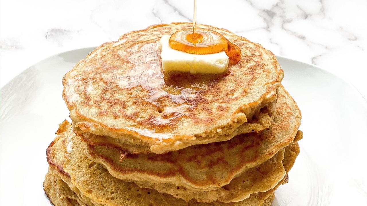 You are currently viewing Banana Oatmeal Pancakes