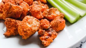 Read more about the article Buffalo Cauliflower Bites