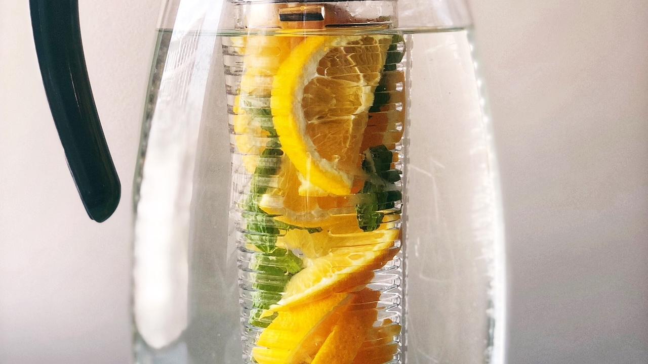 Read more about the article Citrus Mint Infused Water