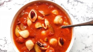 Read more about the article Easy Minestrone Soup